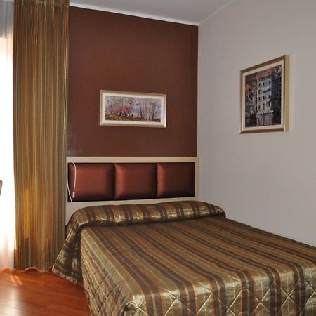 Dulcinea Hotel Muggia Bagian luar foto